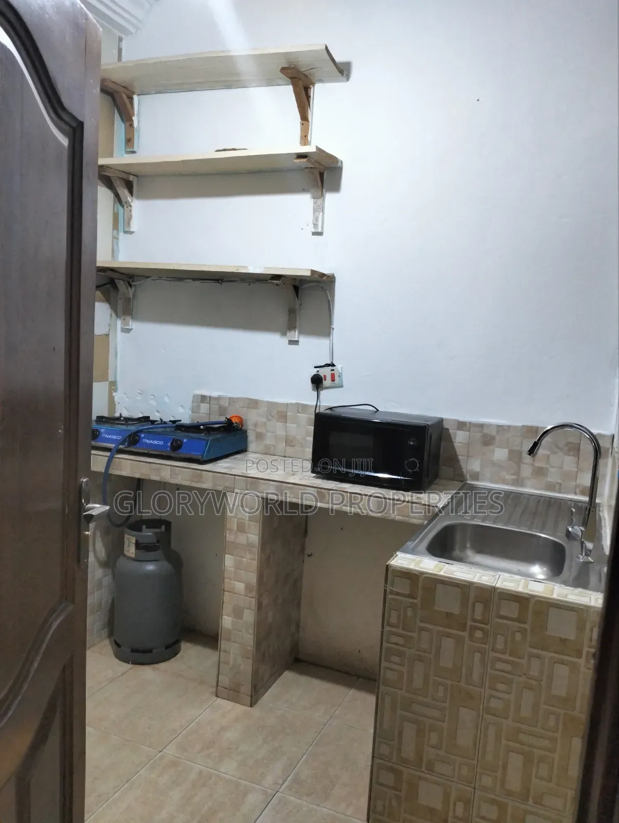 Brilliant Furnished Single Room at Spintex, 18 Road
