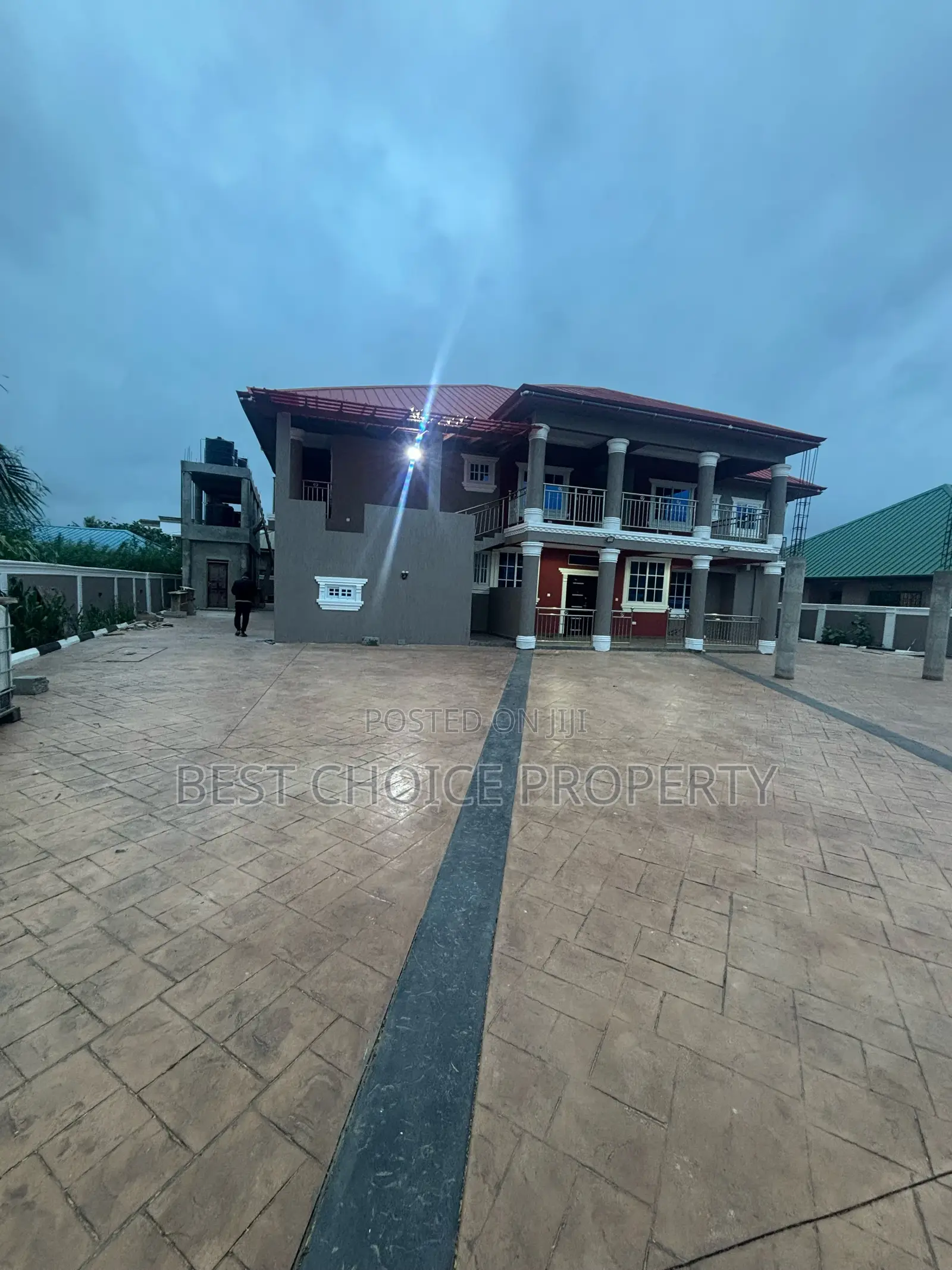 2bdrm Apartment in Adenta Housing Down for rent