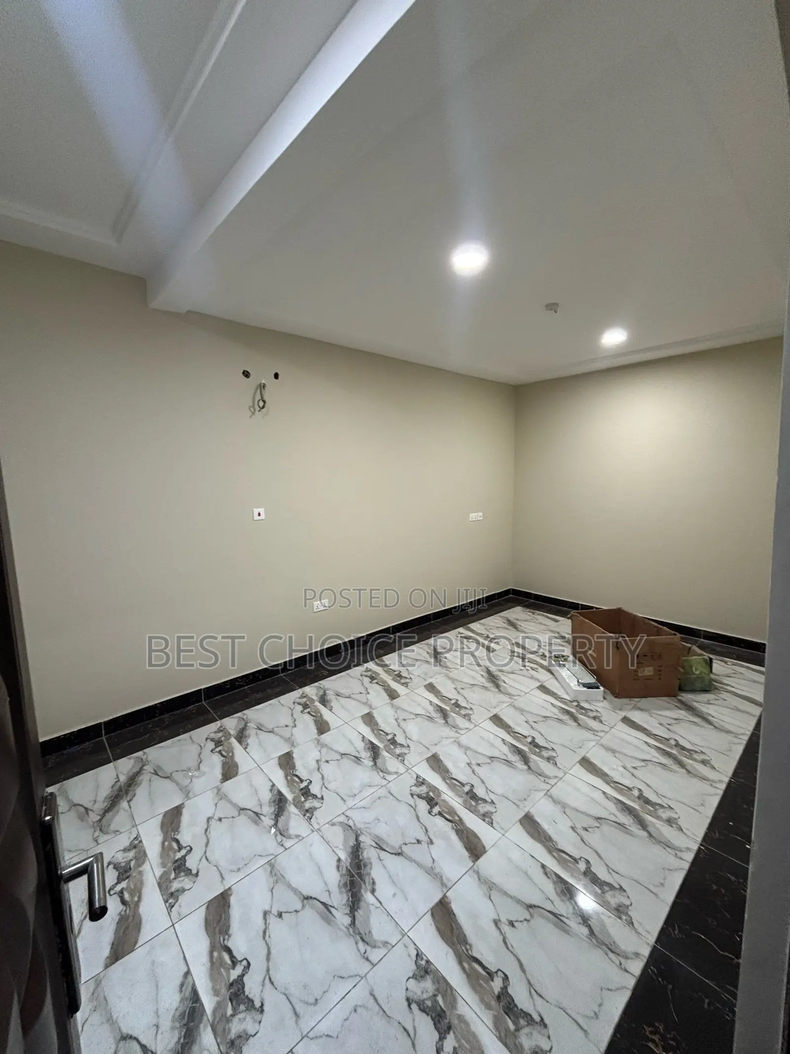 2bdrm Apartment in Adenta Housing Down for rent