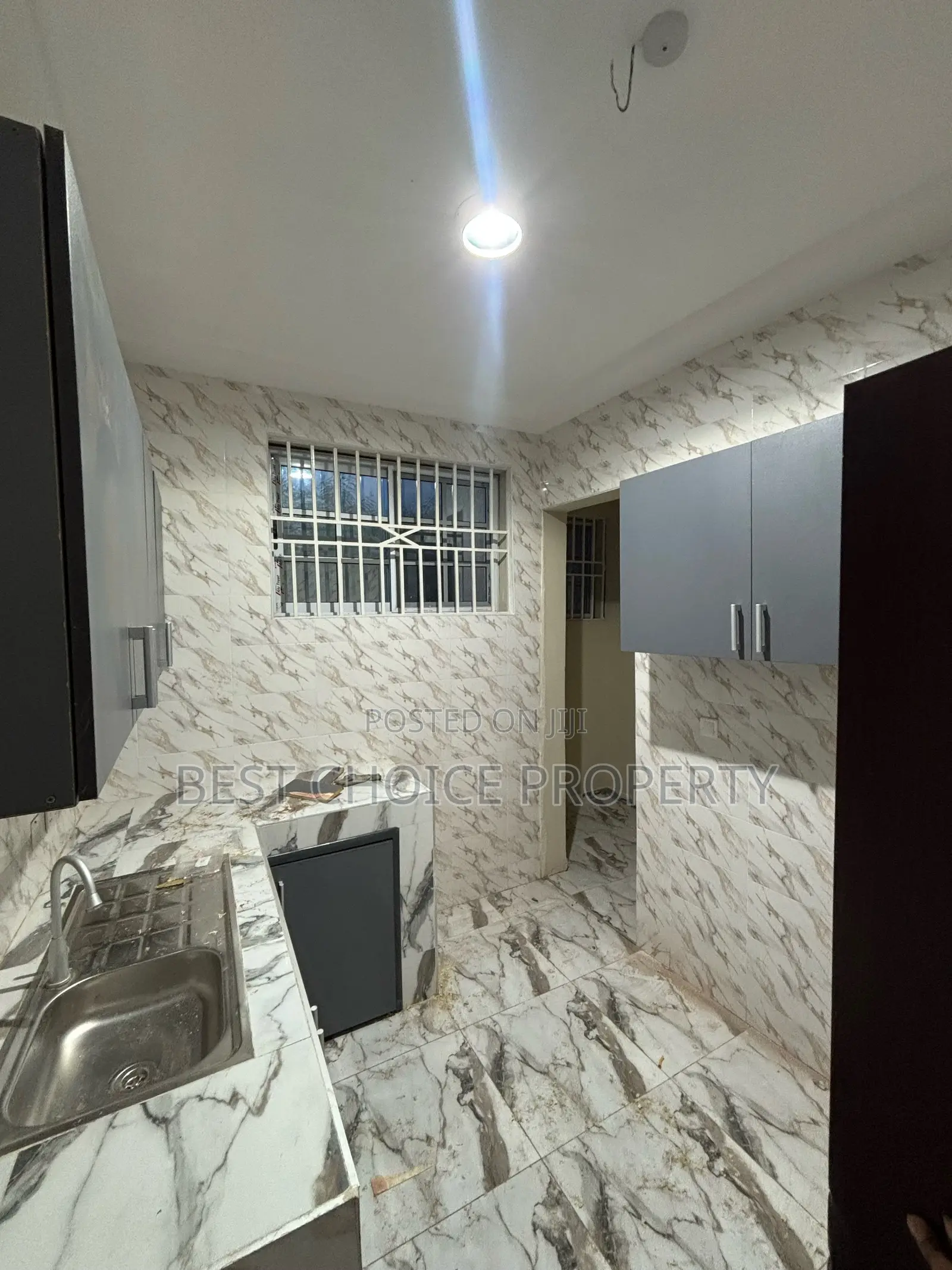 2bdrm Apartment in Adenta Housing Down for rent