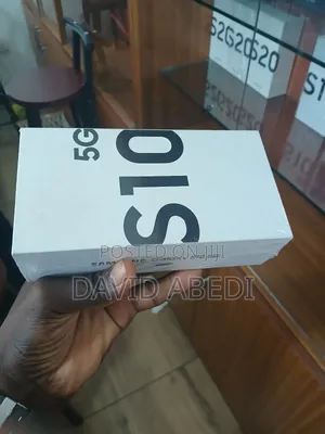 New Samsung Galaxy S10 5G 256 GB Black