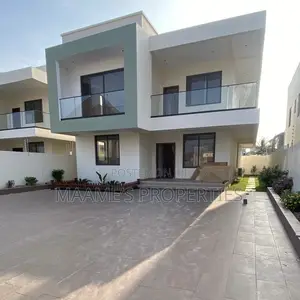 4bdrm Duplex in Adjiriganor for sale