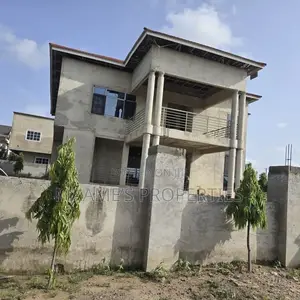 6bdrm Duplex in Tema Metropolitan for sale