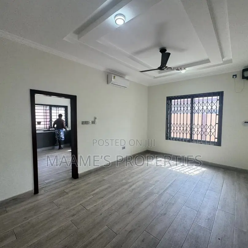 4bdrm Duplex in East Legon for rent