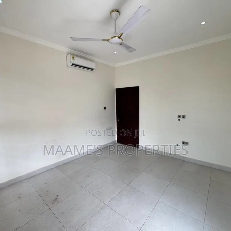 4bdrm Duplex in East Legon for rent