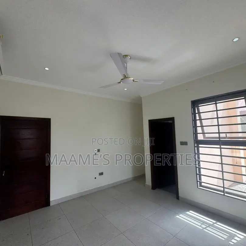 4bdrm Duplex in East Legon for rent