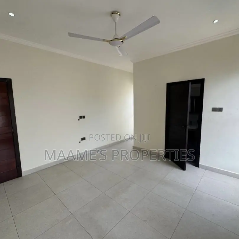 4bdrm Duplex in East Legon for rent