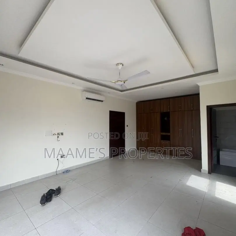 4bdrm Duplex in East Legon for rent
