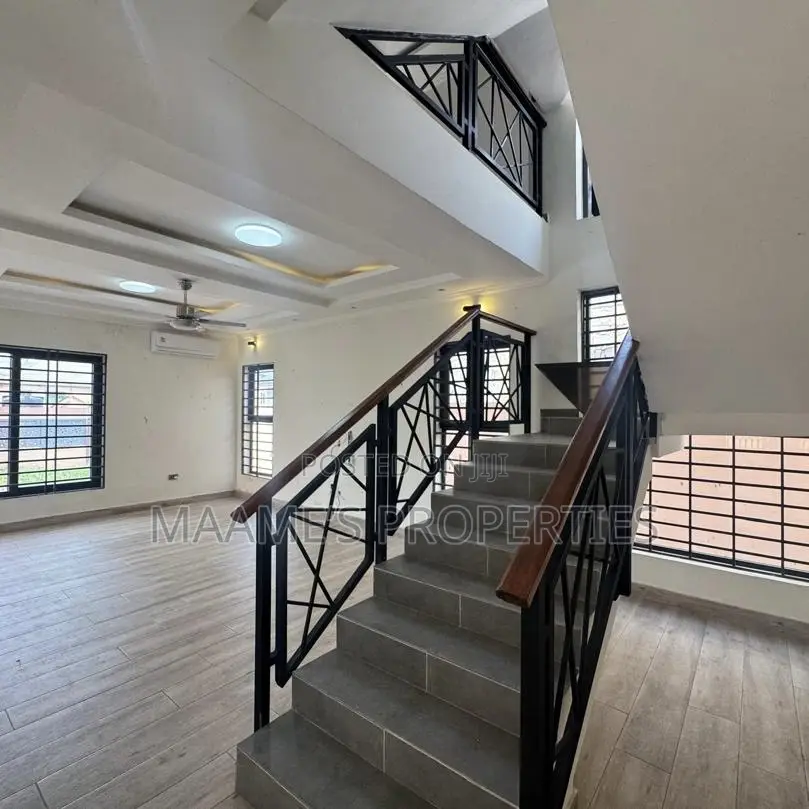 4bdrm Duplex in East Legon for rent
