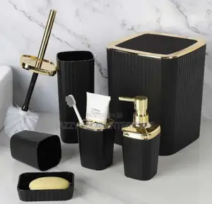 Bathroom Brush Set / Dustbin