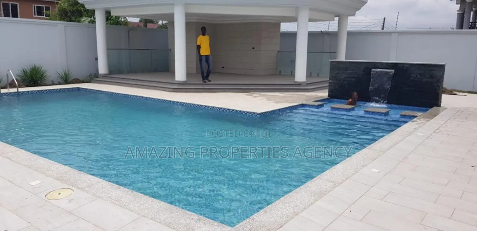 7bdrm House in East Legon for sale