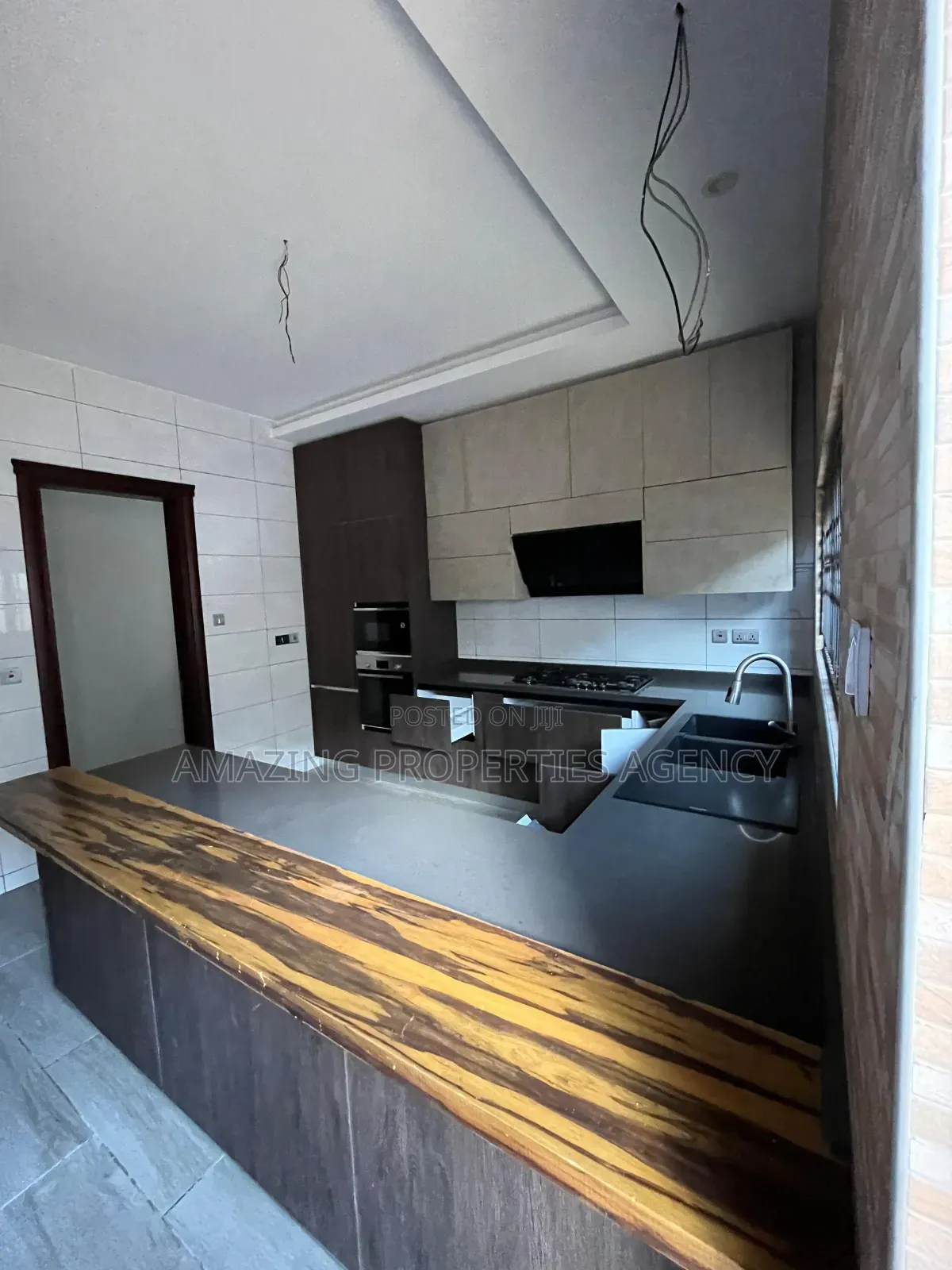 4bdrm House in East Legon for rent