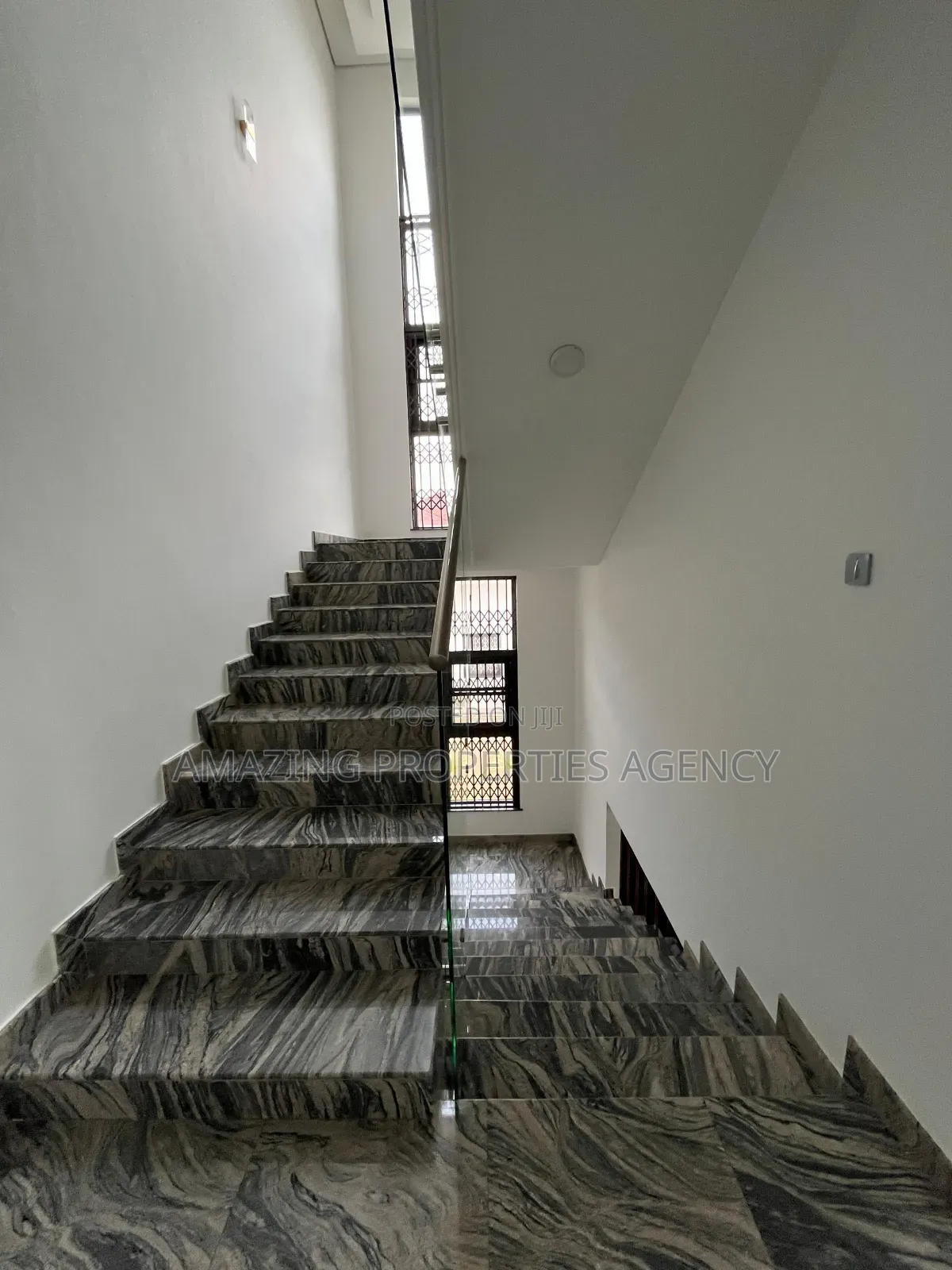 4bdrm House in East Legon for rent
