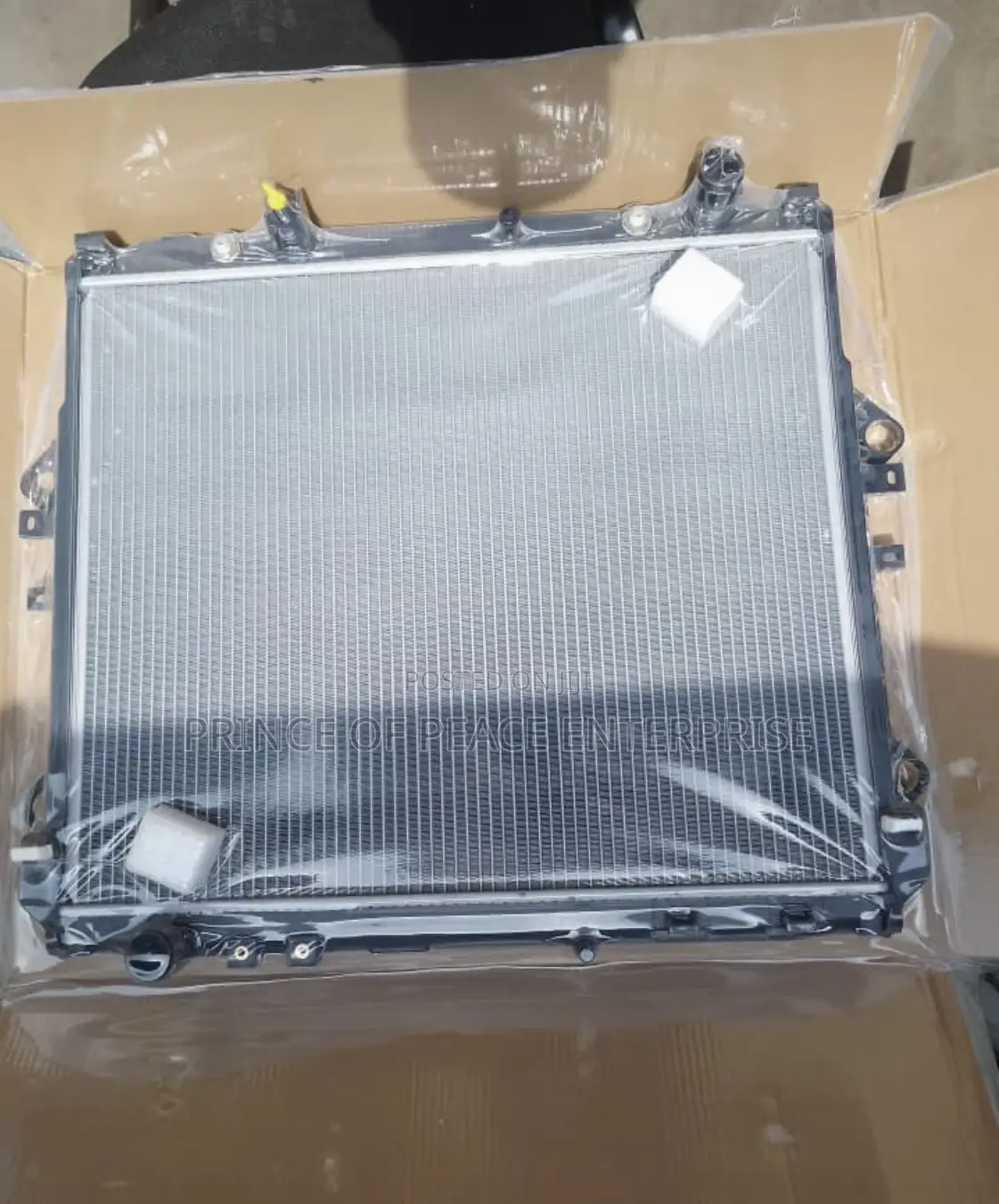 Toyota Hilux 2016 17 18 Radiator Tank