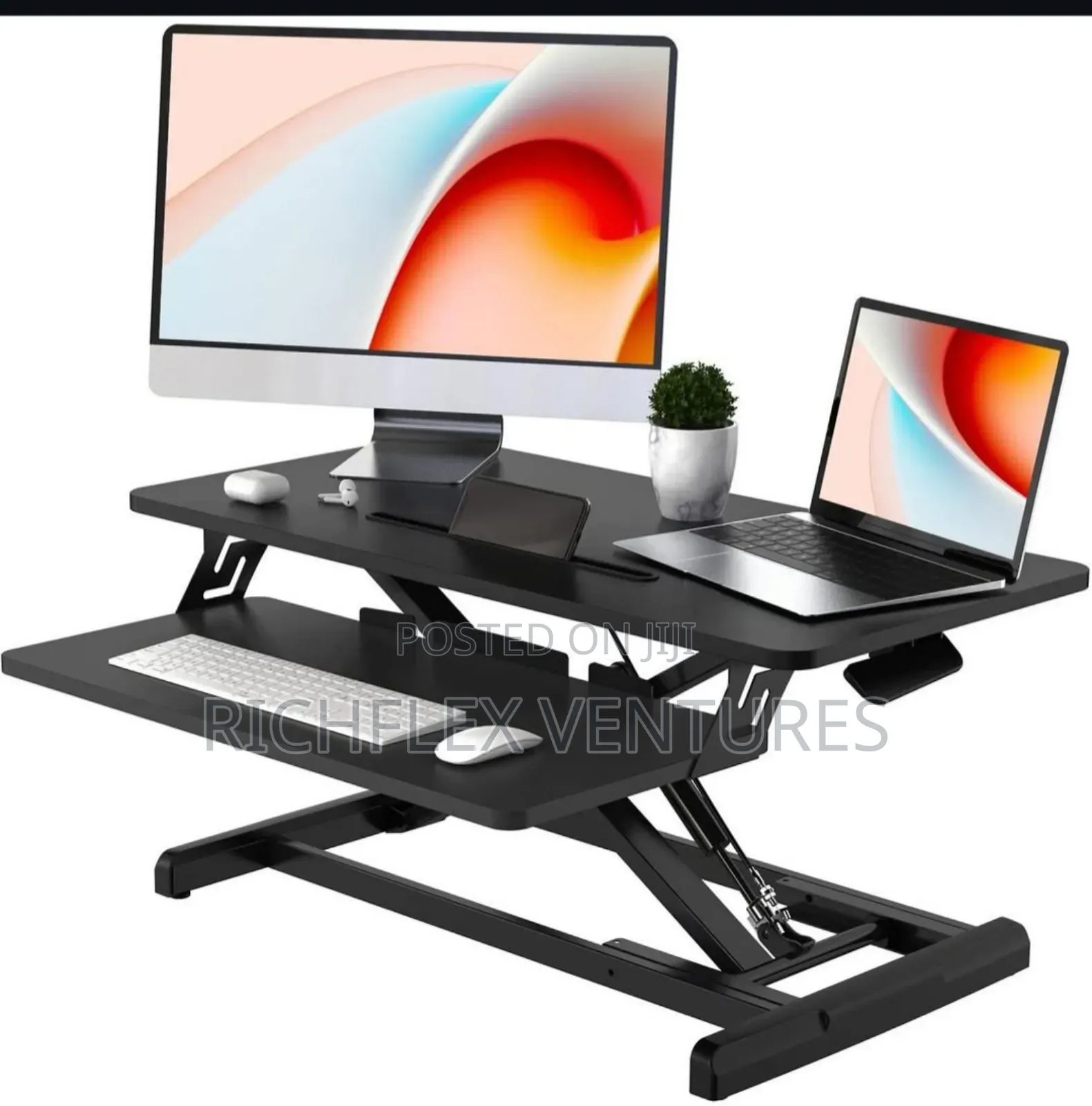 Adjustable Sit and Stand Workstation/Desk