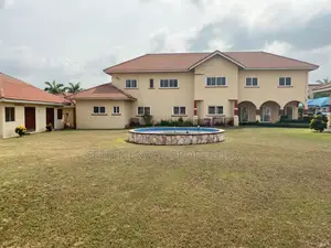 8bdrm House in East Legon for sale