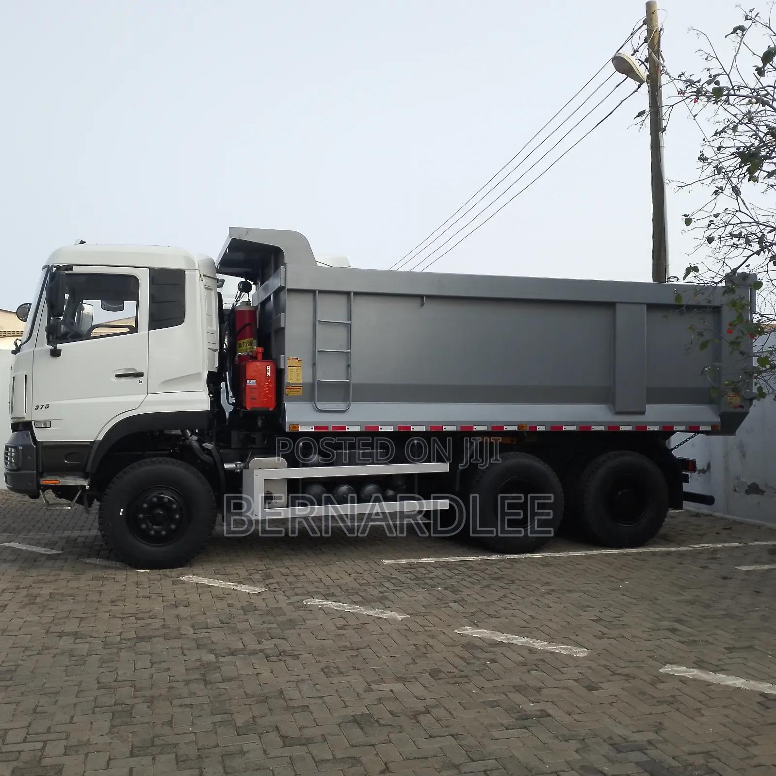 Dongfeng Tipper Trucks