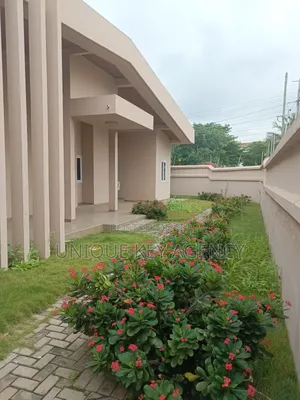 5bdrm House in Unique Key Agency, Dzorwulu for rent