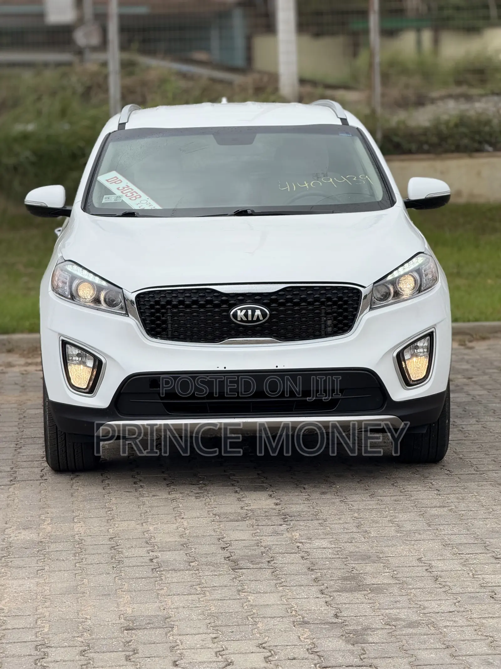 Kia Sorento 4dr SUV 2016 White