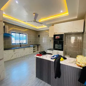 3bdrm House in Unique Key Agency, New Legon for sale
