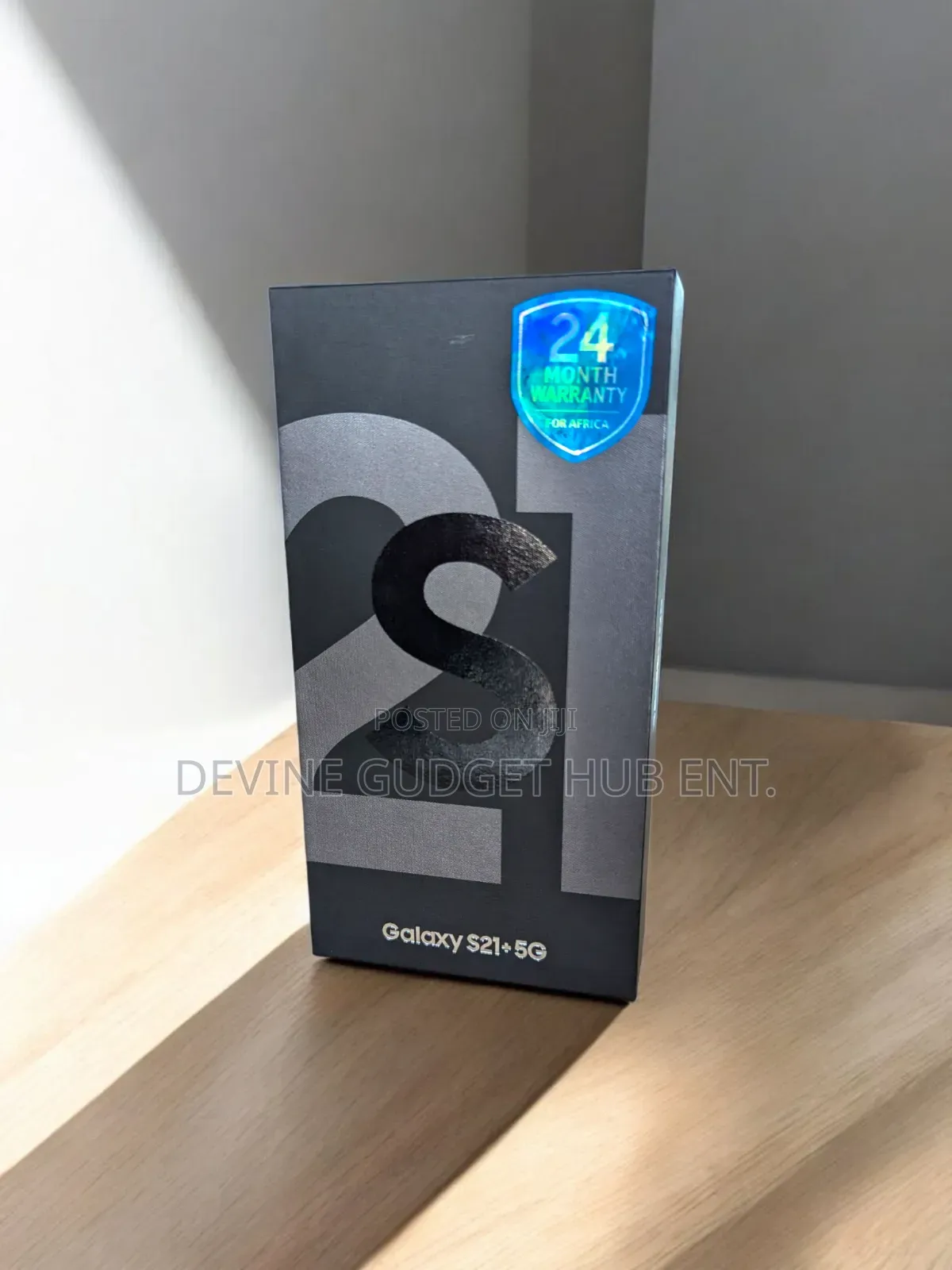 New Samsung Galaxy S21+ 5G 128 GB Gold