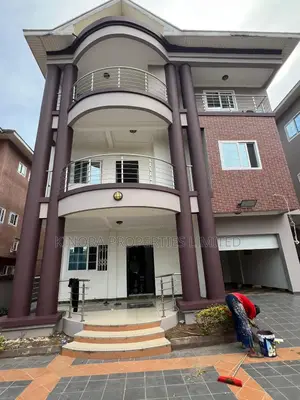 6bdrm Duplex in Cantonment, Cantonments for rent