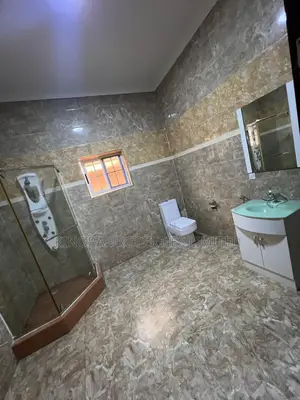 6bdrm Duplex in Cantonment, Cantonments for rent
