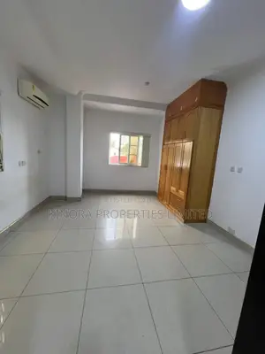 6bdrm Duplex in Cantonment, Cantonments for rent