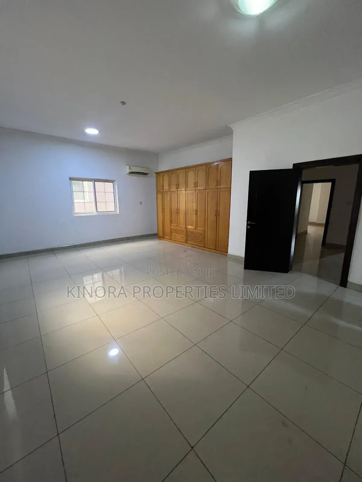6bdrm Duplex in Cantonment, Cantonments for rent