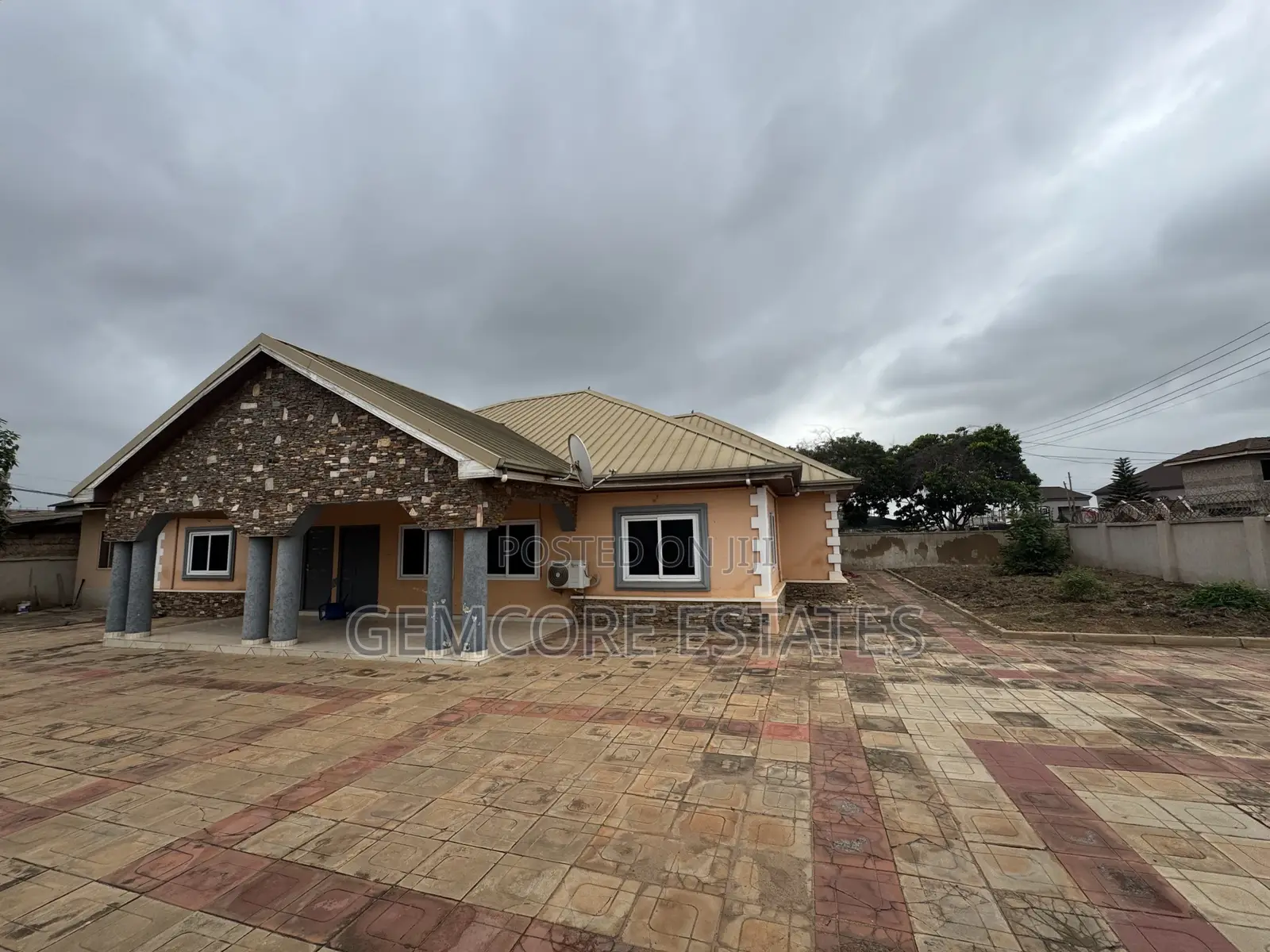 4bdrm House in Nanakrom| Melcom, Adjiriganor for sale