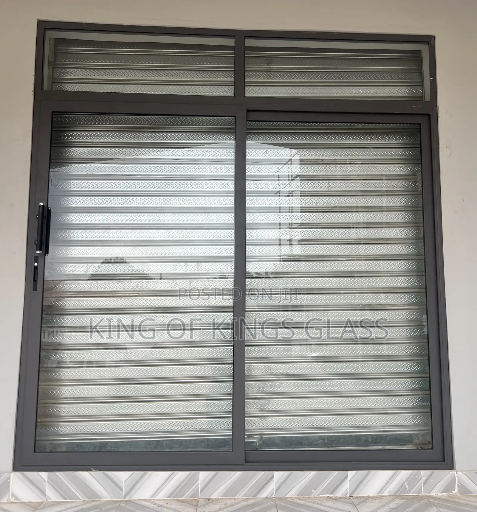 Sliding Door With Top Fix