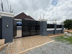 3bdrm House in Ablekuma Odumase for sale