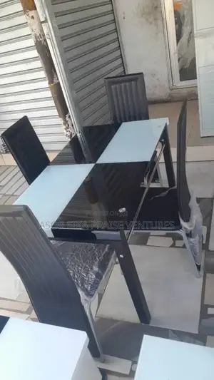 Dinning Table and Chair Glass