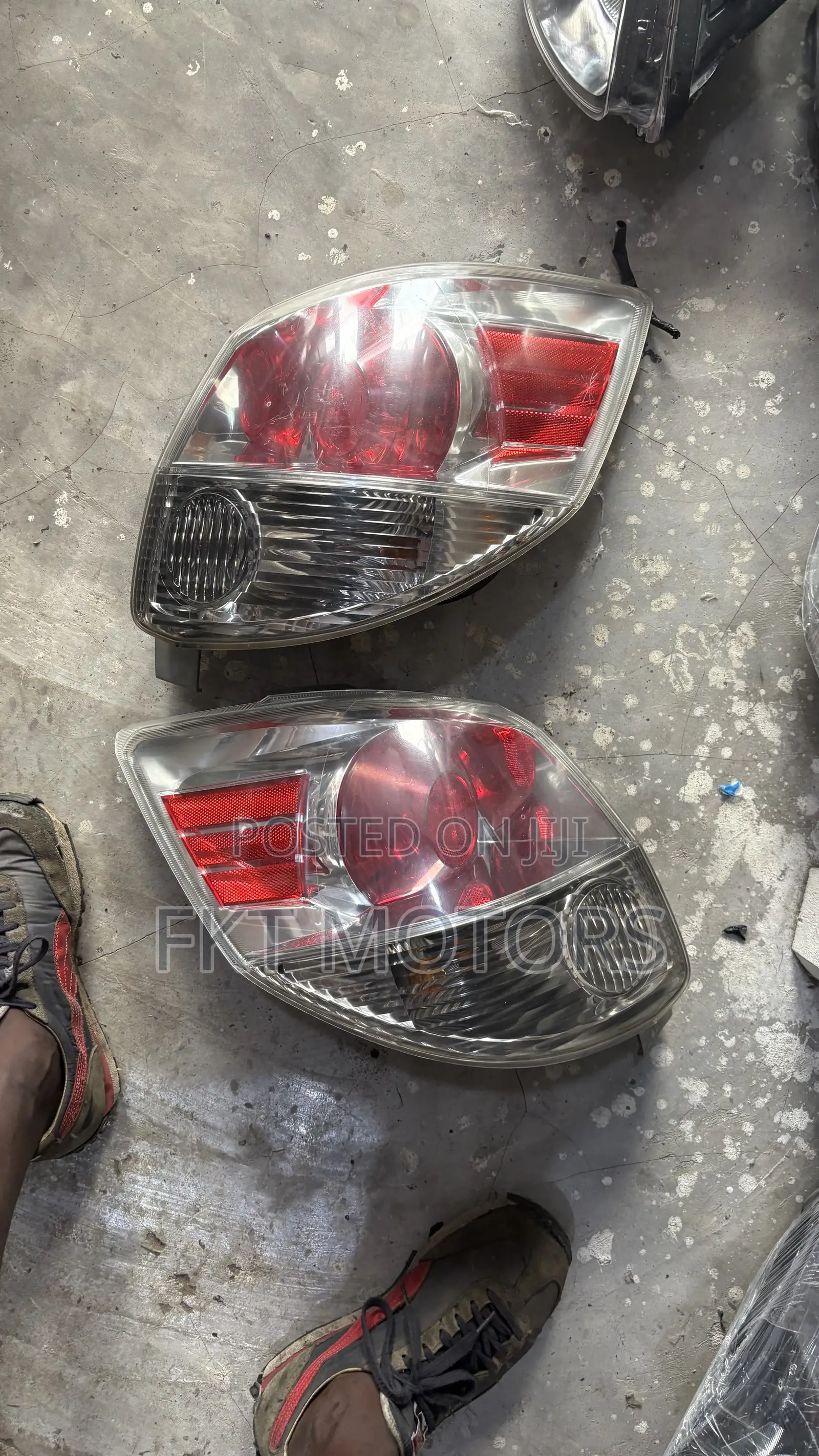 Toyota Matrix Taillight 2005,2006,2007,2008,2009,2010