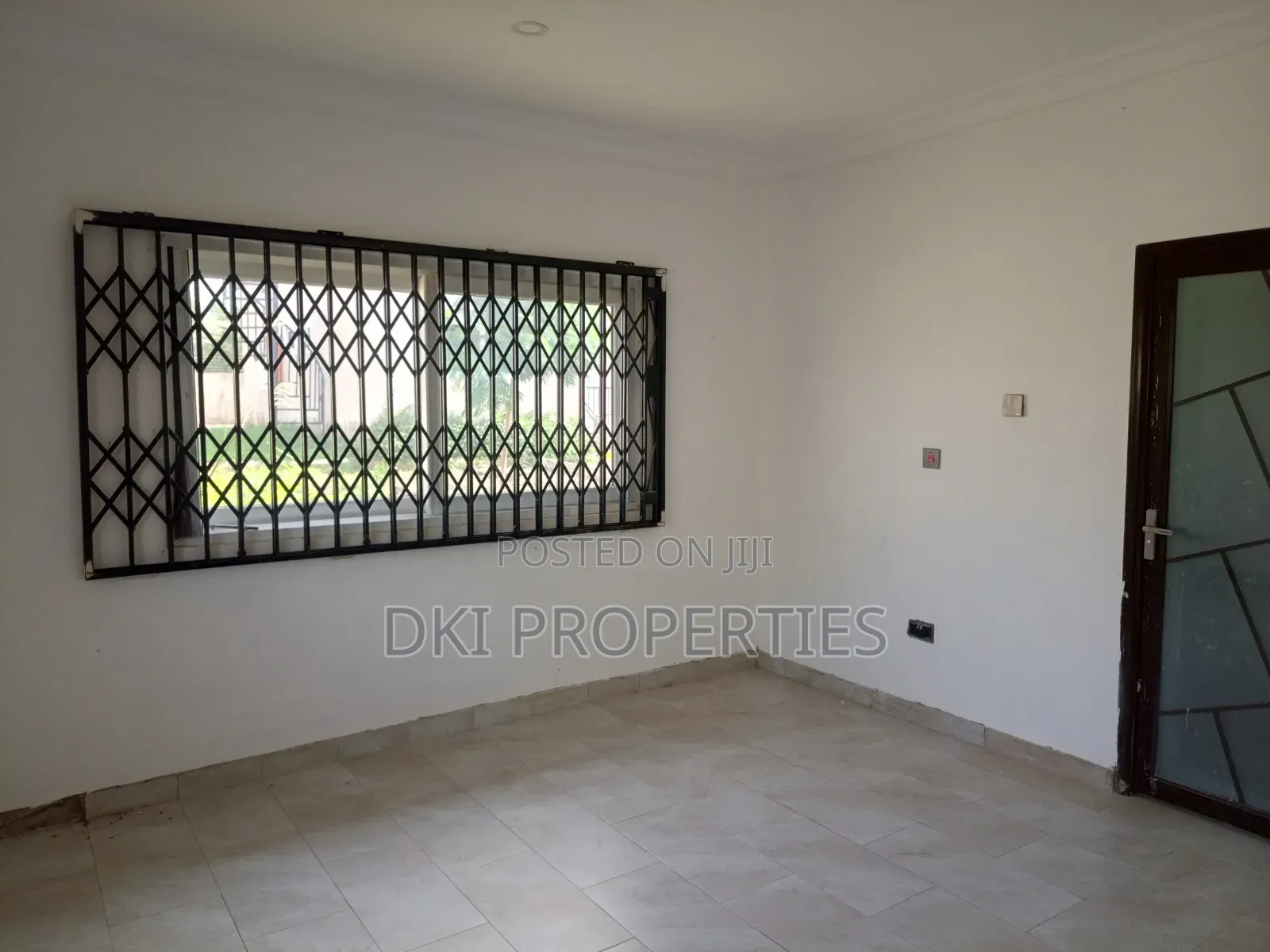 4bdrm House in Dki Properties, Oyibi for sale