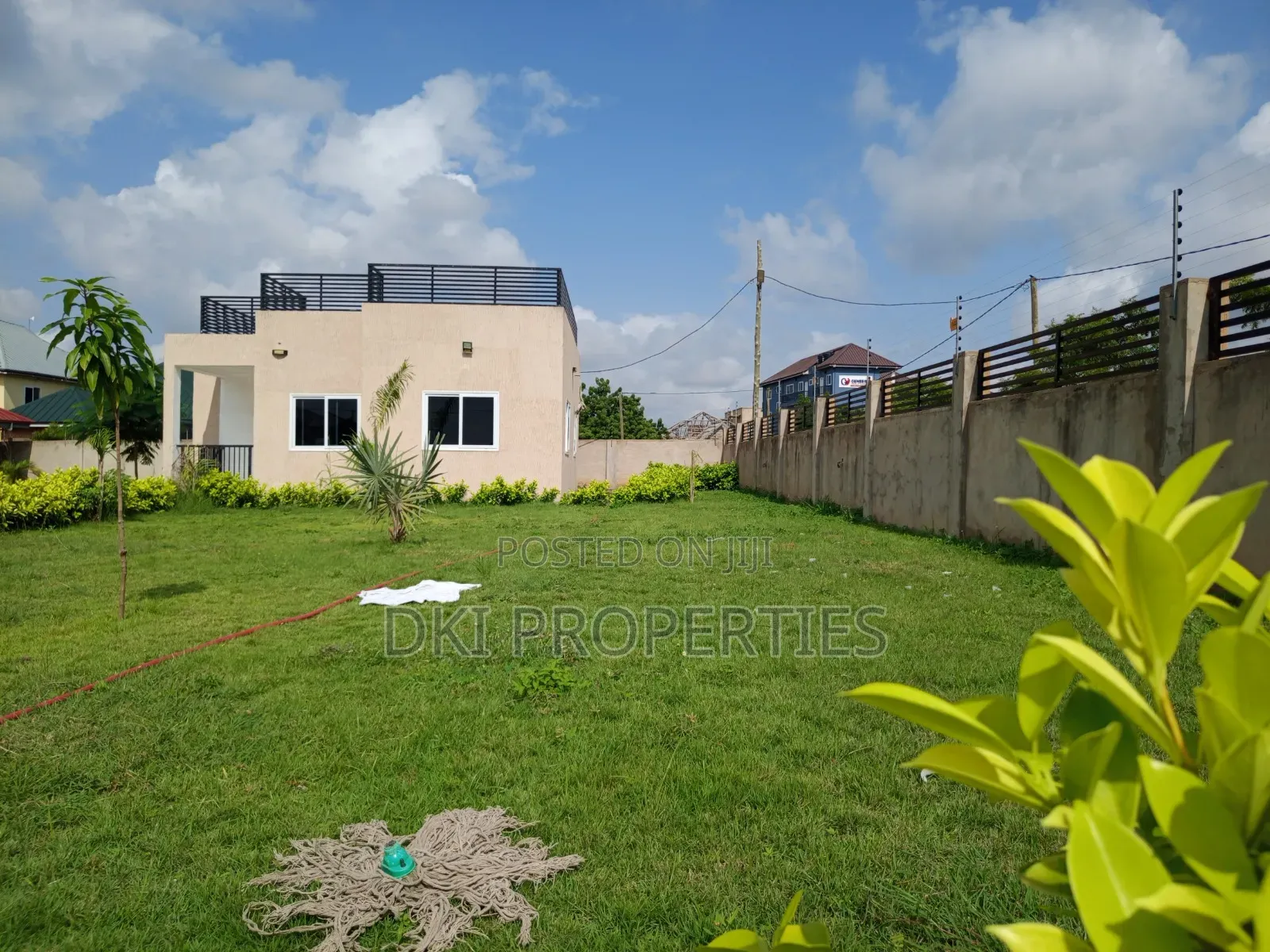 4bdrm House in Dki Properties, Oyibi for sale