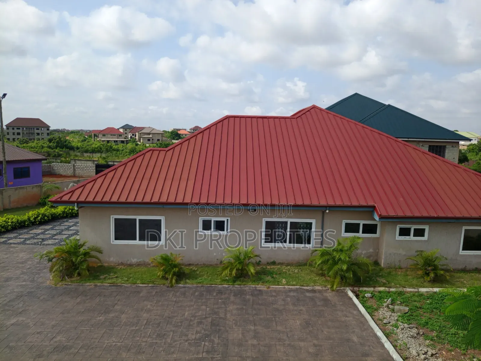 4bdrm House in Dki Properties, Oyibi for sale