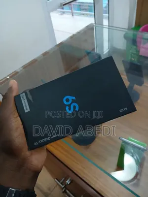 New Samsung Galaxy S9 64 GB Black