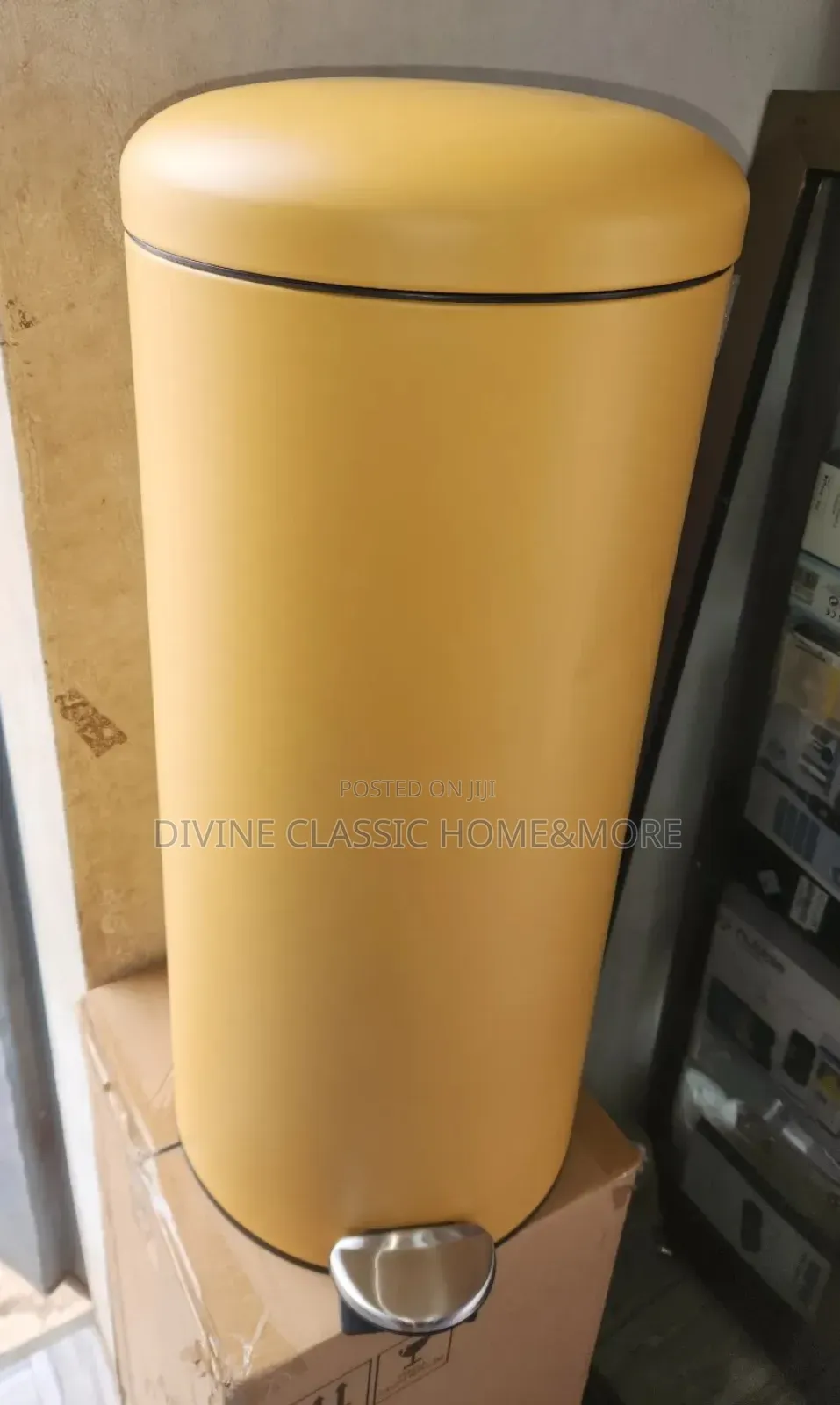 30lit Domed Pedal Bin Mustard