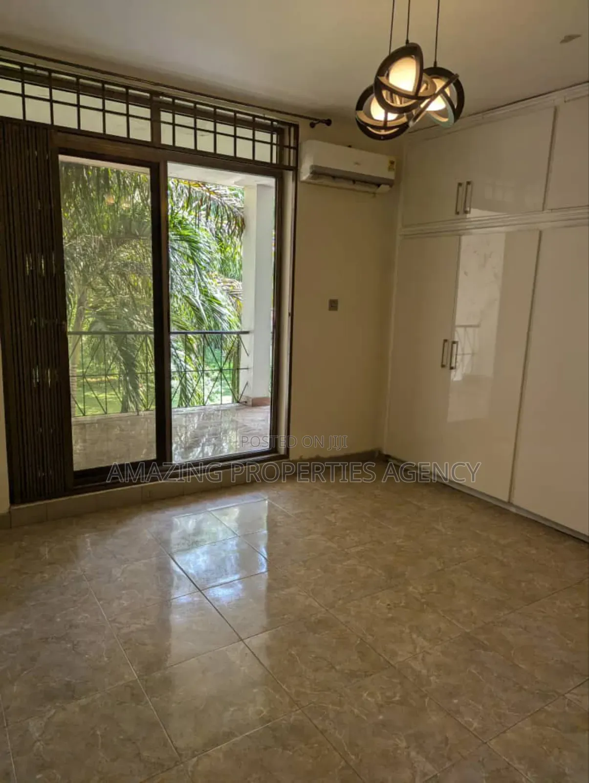 8bdrm House in Cantonments for rent