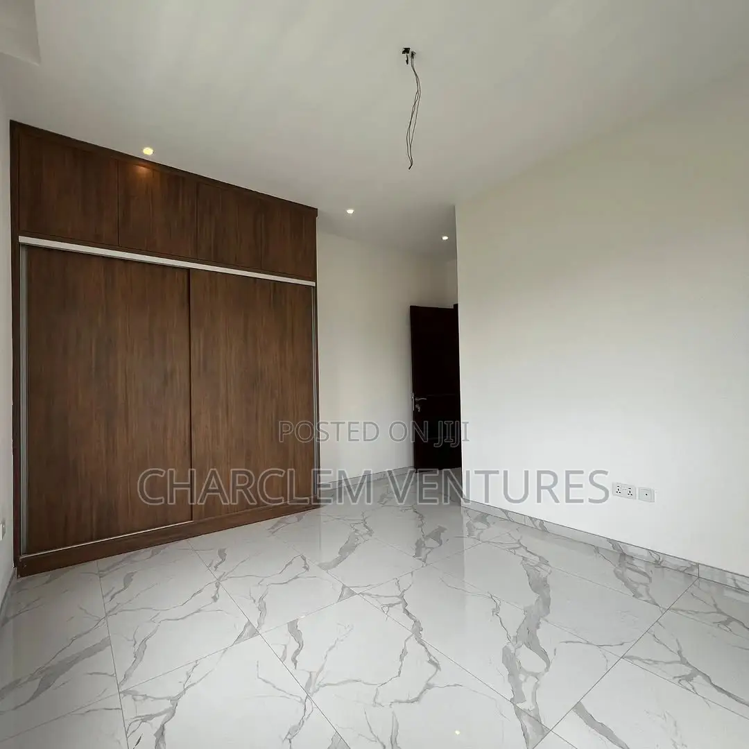 4bdrm House in Charclem Ventures, Sakumono for sale