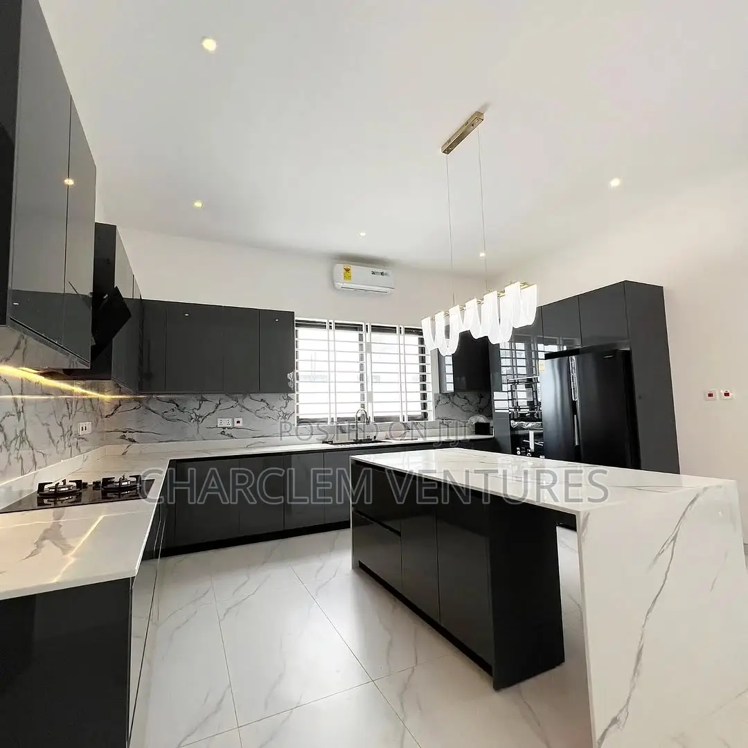 4bdrm House in Charclem Ventures, Sakumono for sale