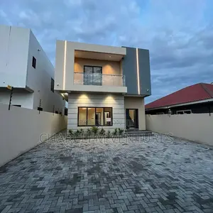 4bdrm House in Charclem Ventures, Adenta for sale