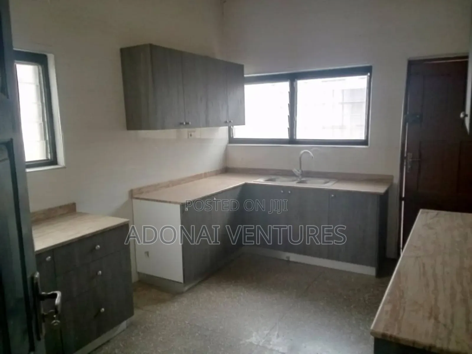 3bdrm House in Agric  Kromoase, Kumasi Metropolitan for sale