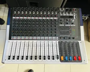 Yamaha 12 Channel Powered Mixer [Kv 12]