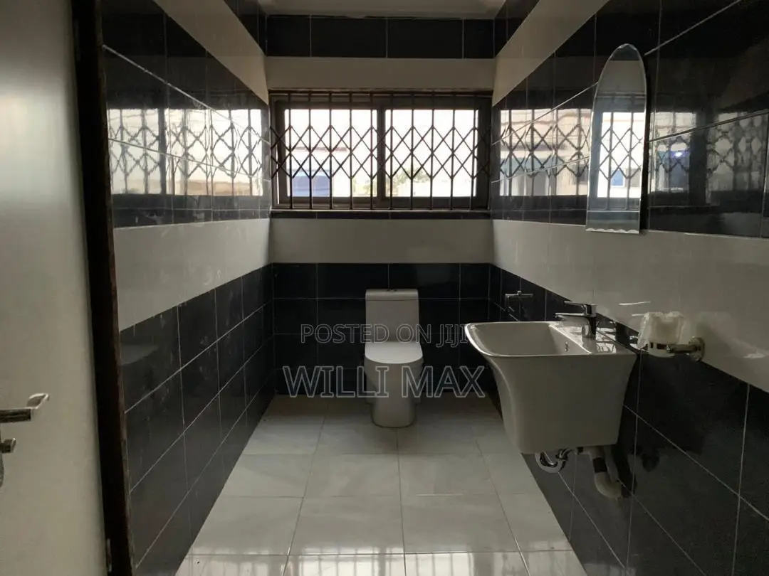 3bdrm Duplex in Oyarifa for rent