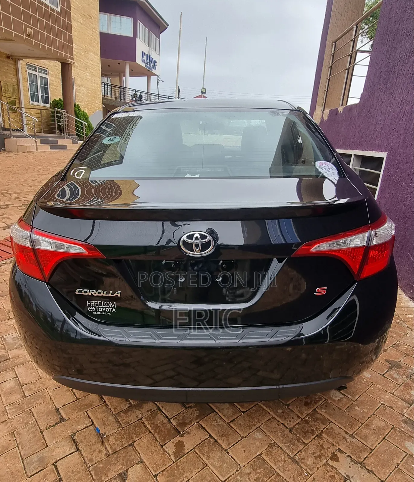 Toyota Corolla 2016 Black