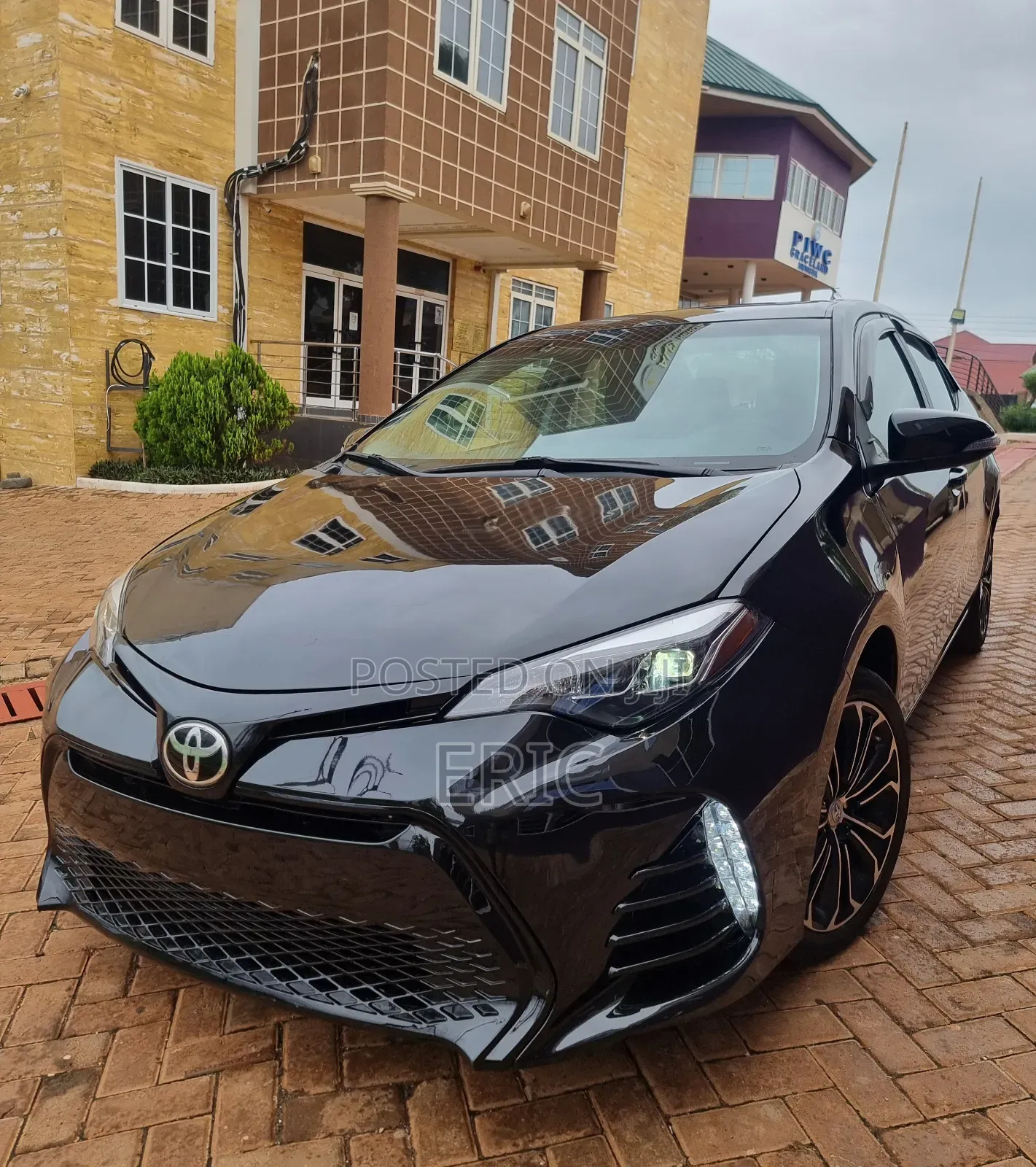 Toyota Corolla 2016 Black