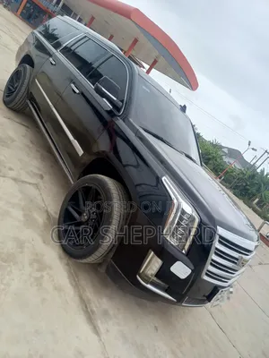 Cadillac Escalade ESV 2016 Black