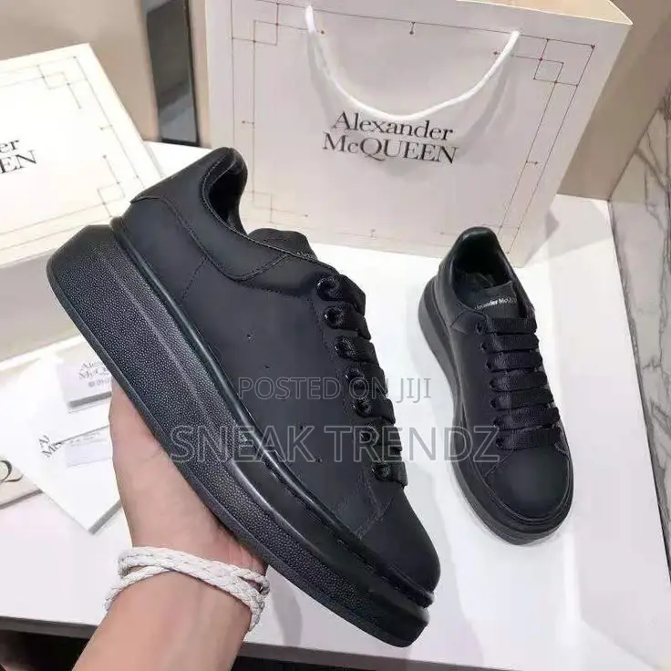 Alexander McQueen Leather Black